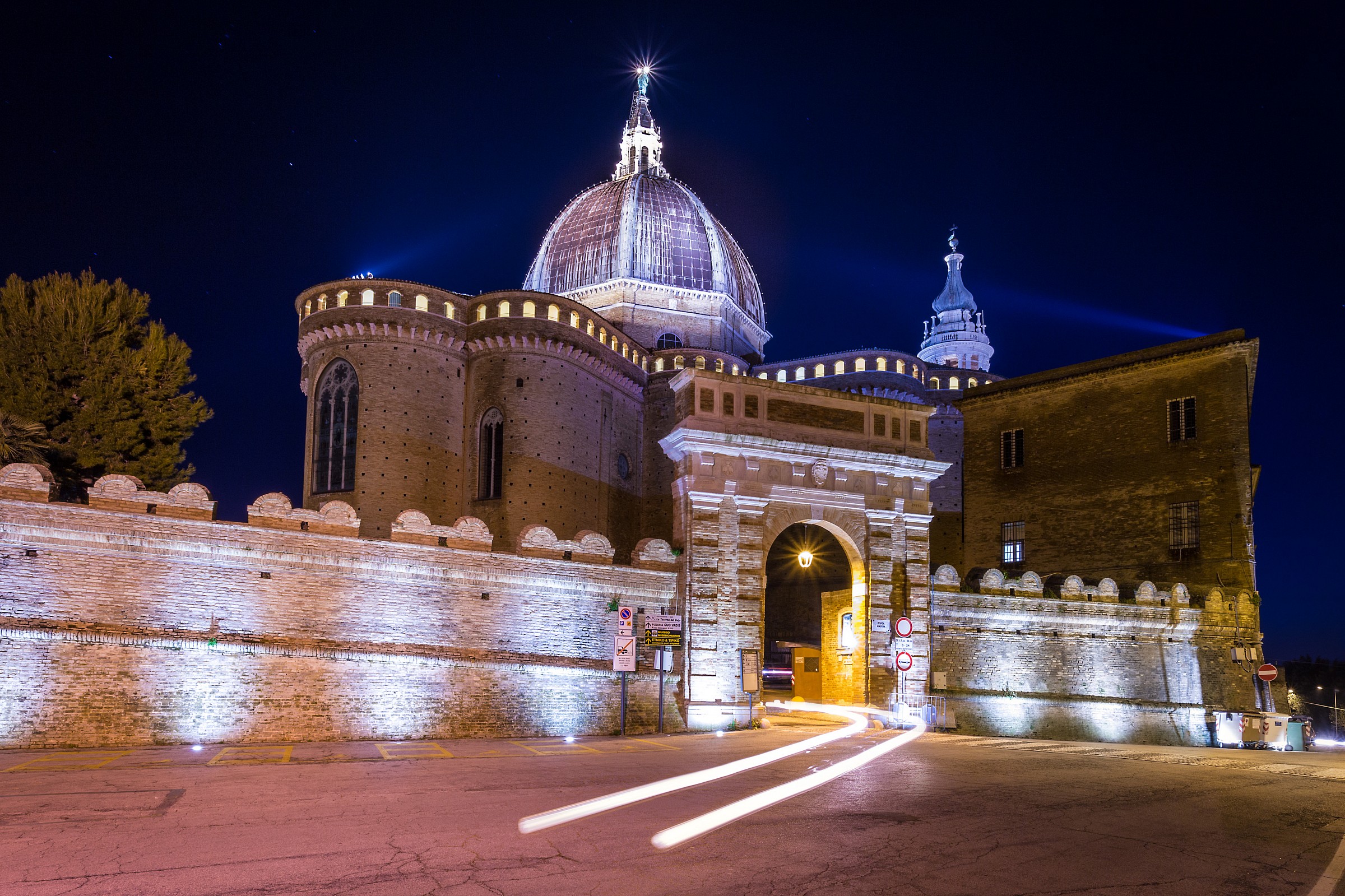 Basilica of the Holy House, Loreto