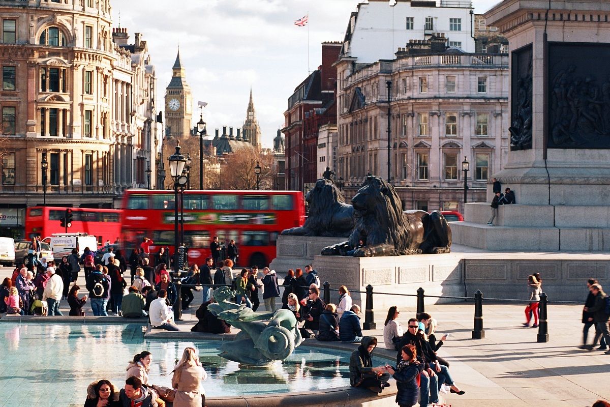 Pesce, Chips, tazza di tè, .. Londra :)