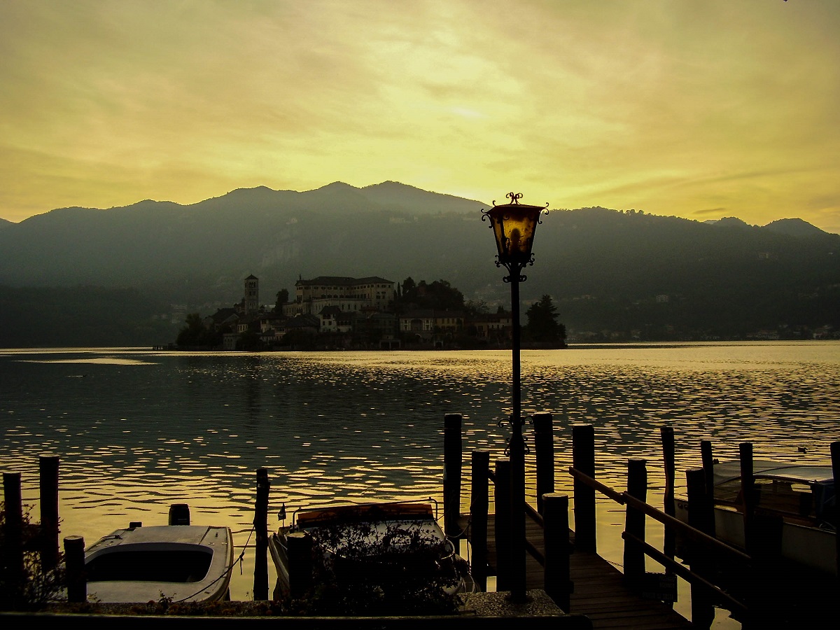 Last light of an ordinary day - Orta San Giulio
