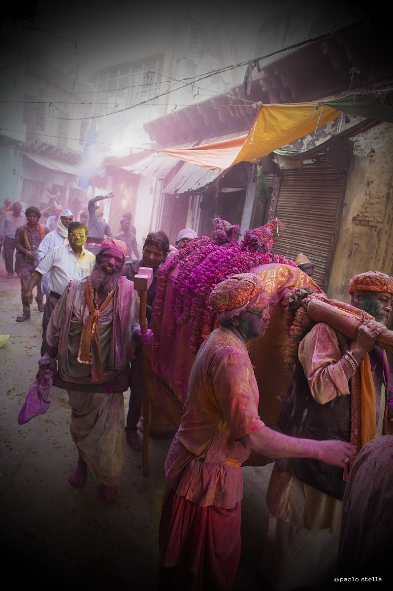 on the road to the temple