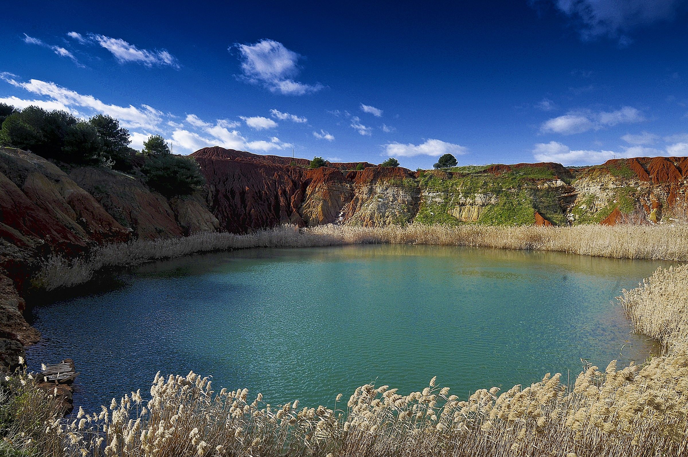 Cava bauxite              paesaggio