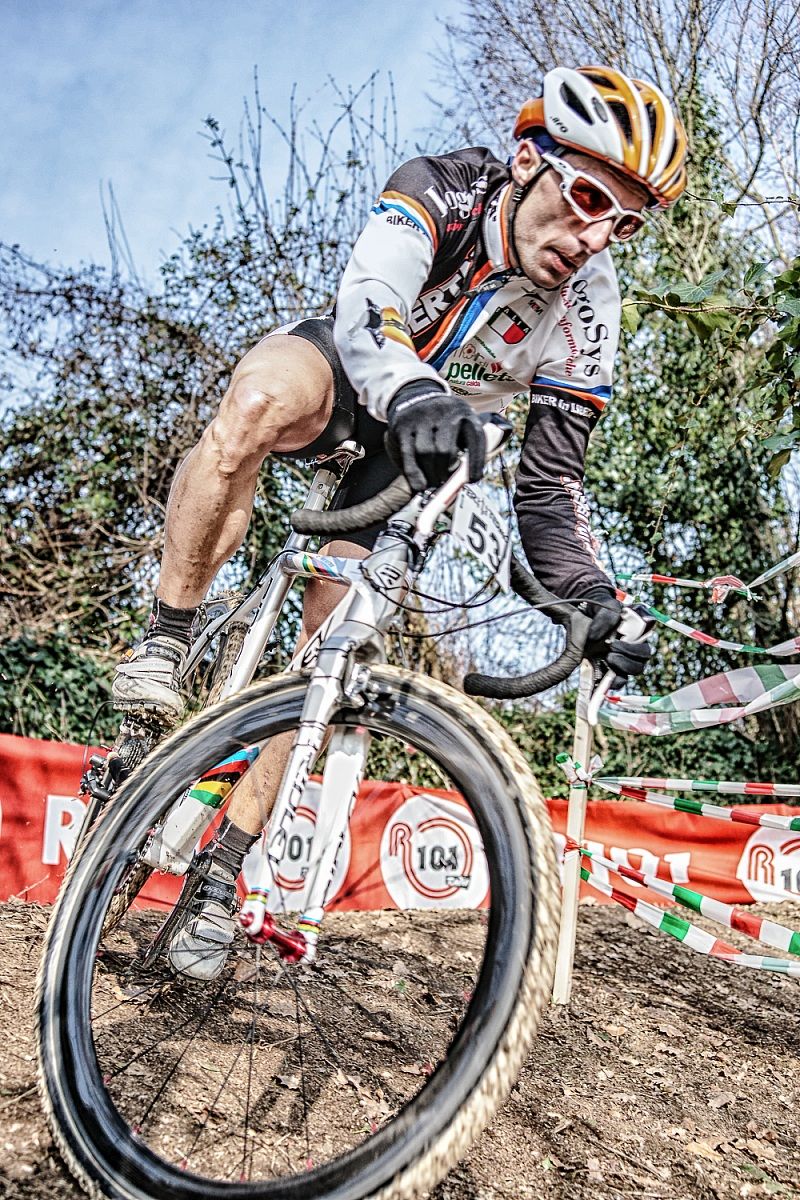 Cyclo-cross
