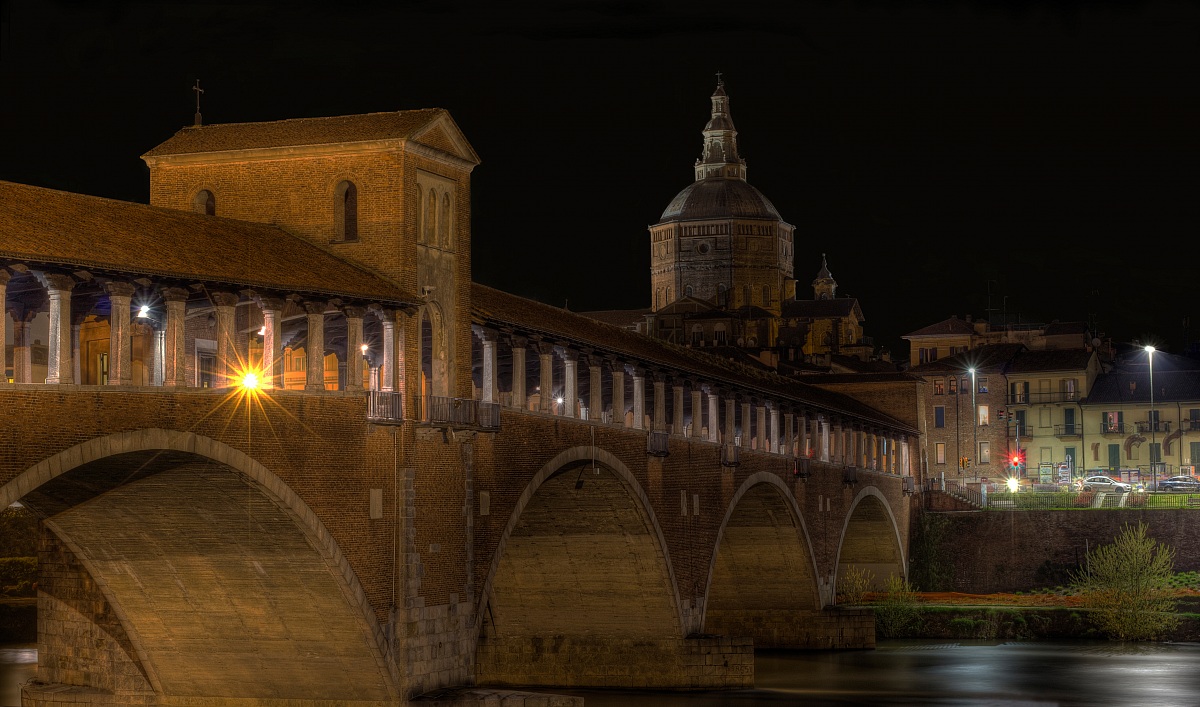 Pavia. The covered bridge on Ticino.