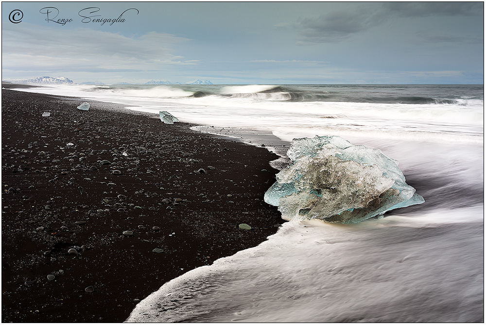 Jokulsarlon Beach