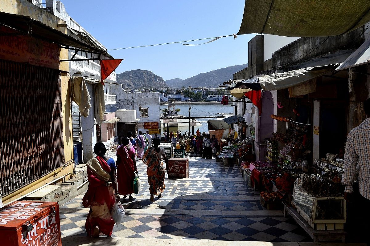 Verso il lago di Pushkar