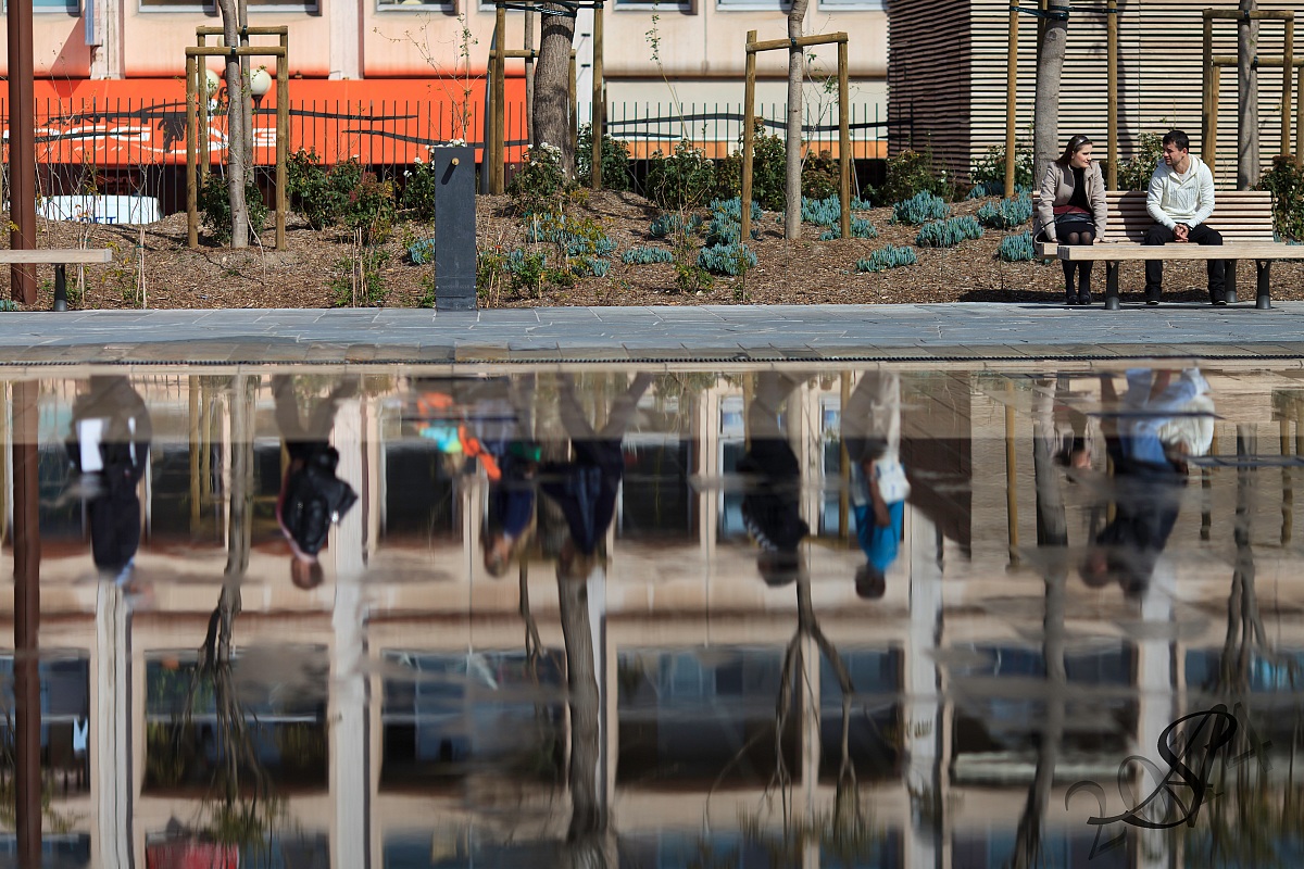 In un mondo parallelo