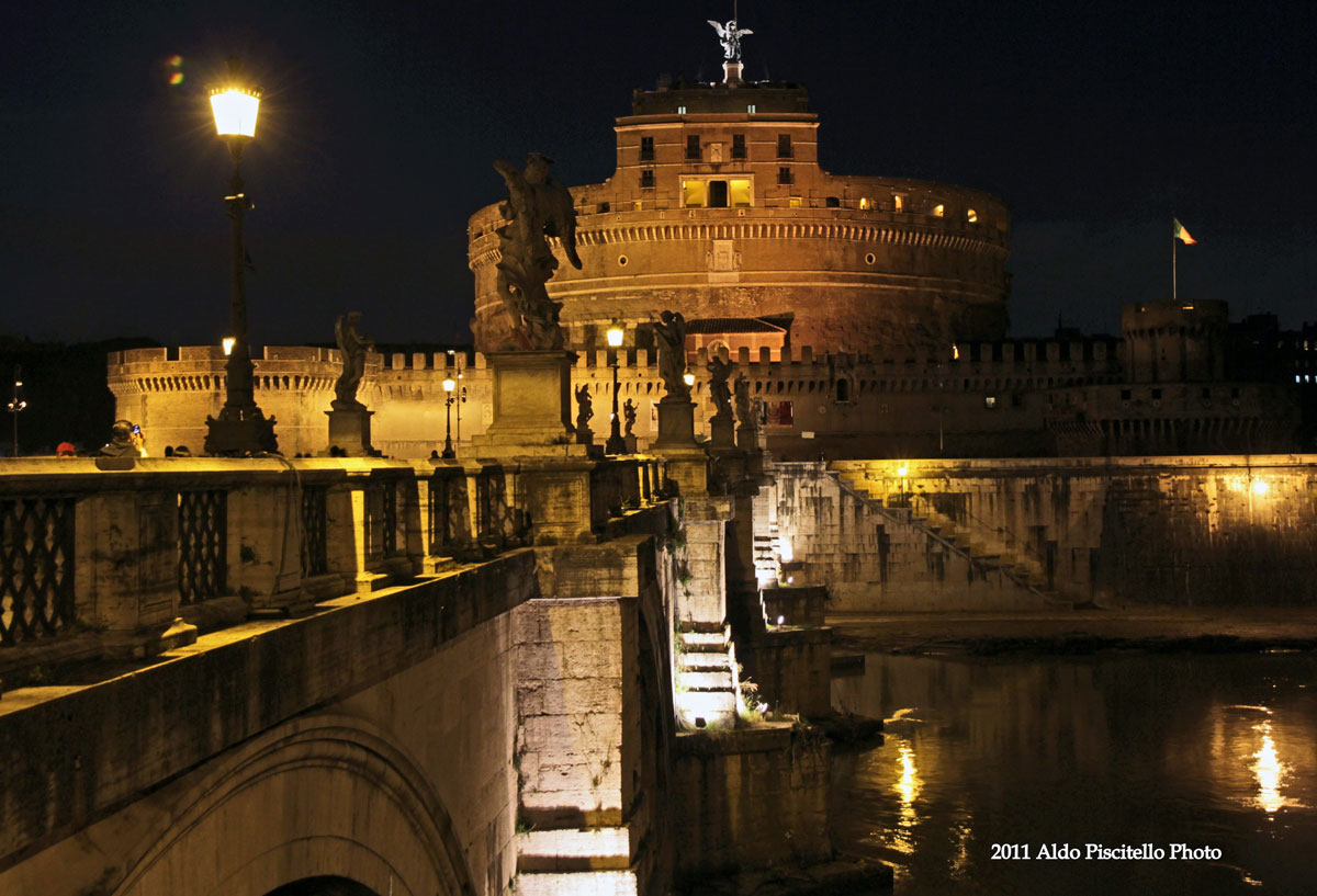 Castel Sant'Angelo at night