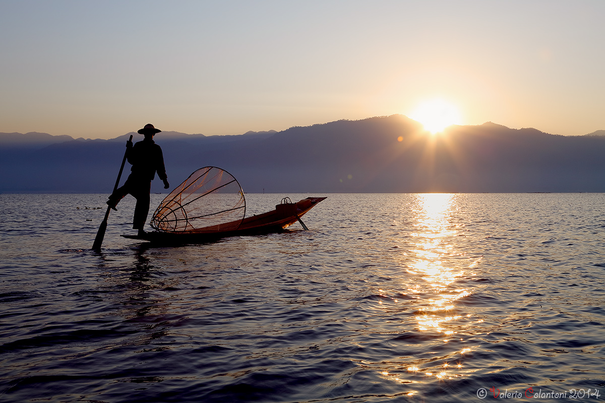 Sunrise at Inle lake - Myanmar