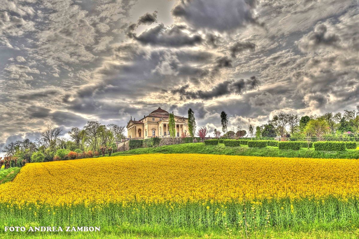Villa Capra in mackerel sky
