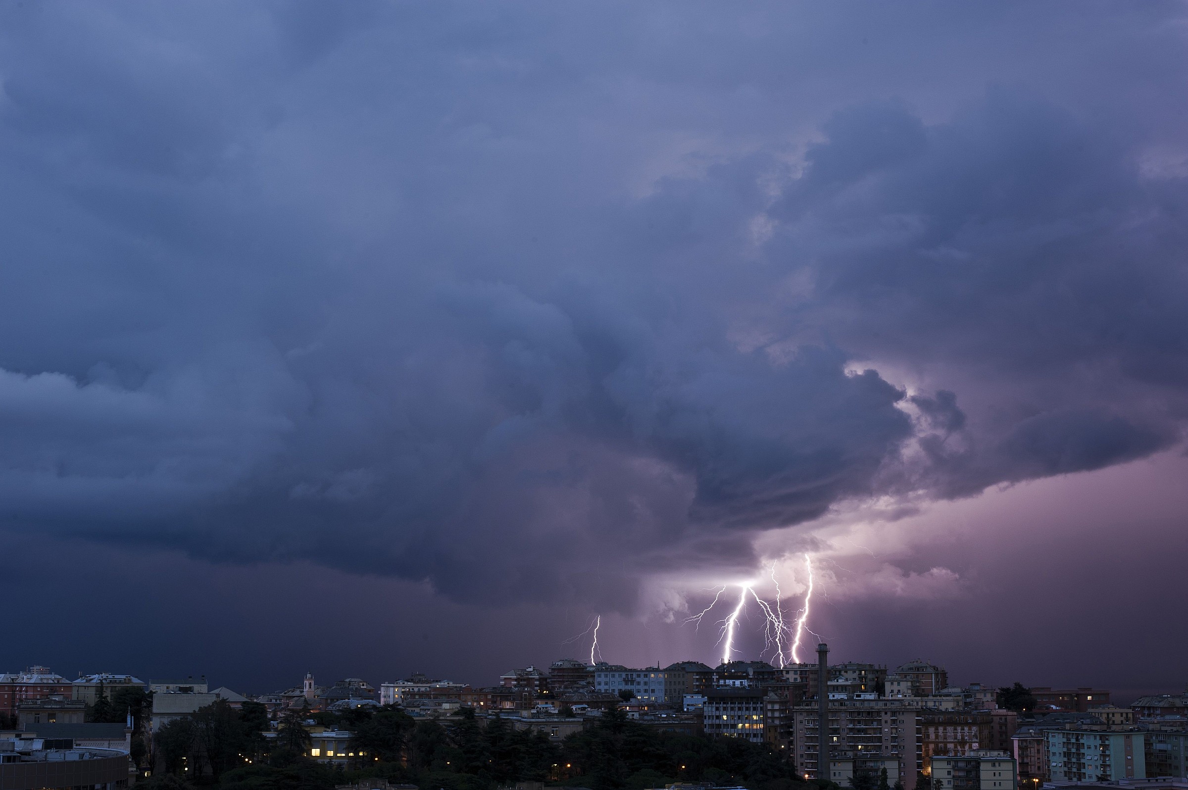 Fulmini al crepuscolo