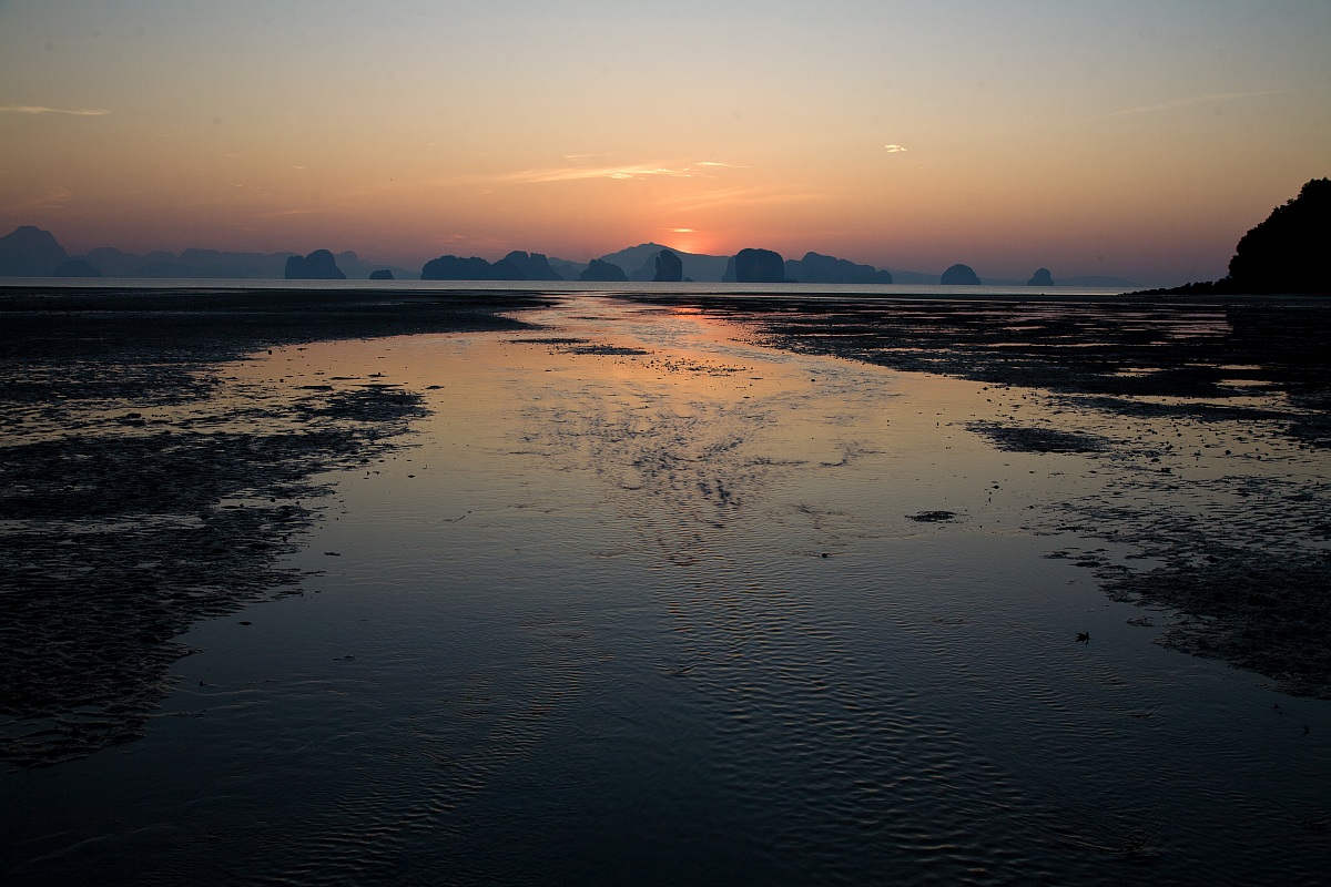 Phang Nga Bay Alba 1
