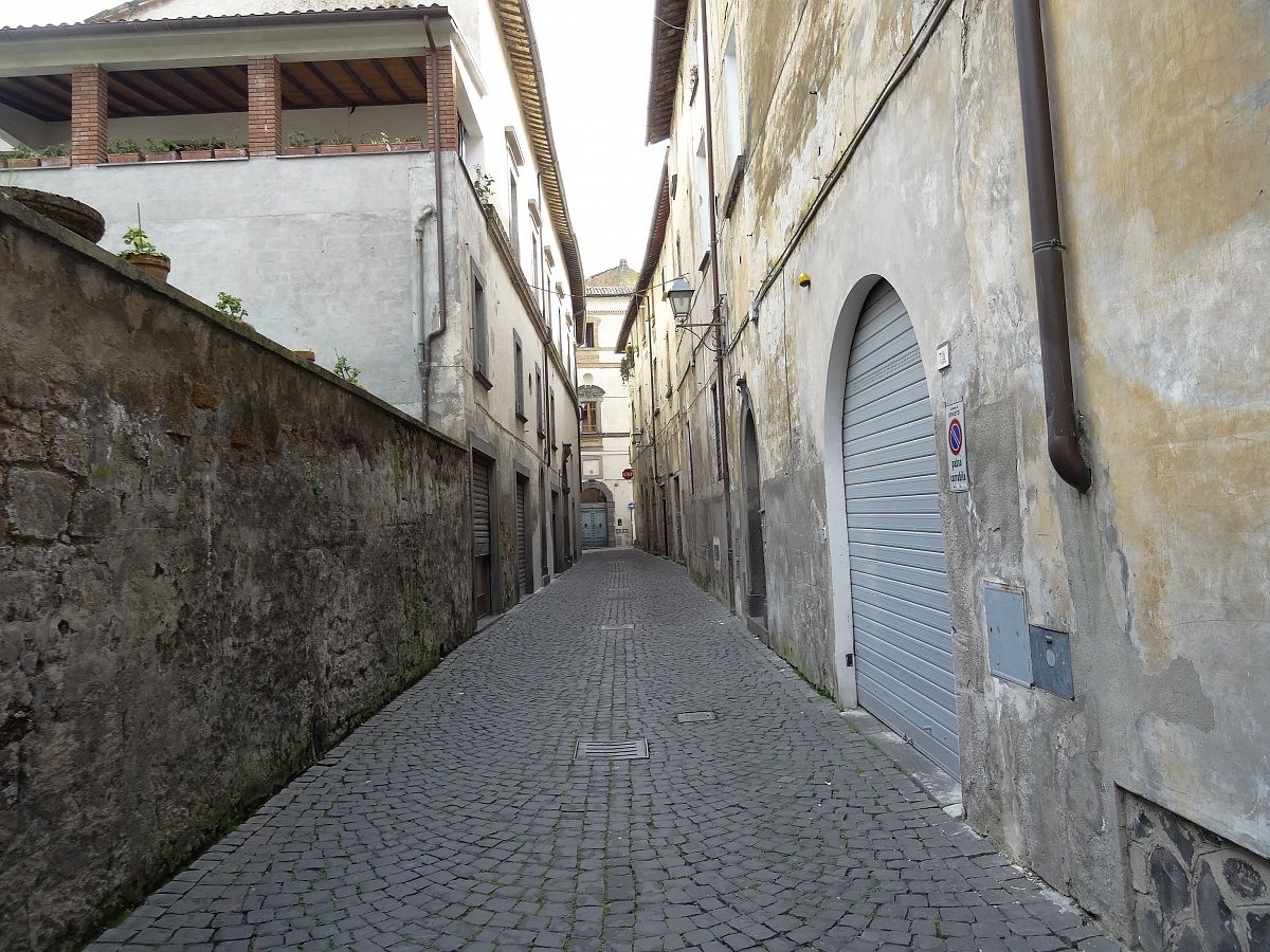 Alley in Orvieto