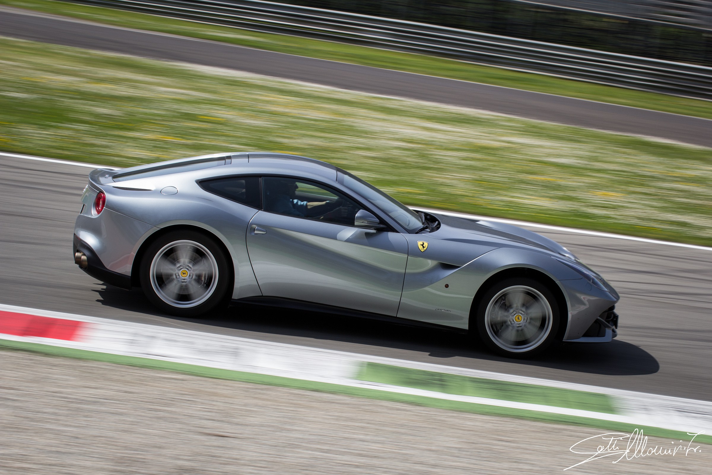 Ferrari F12