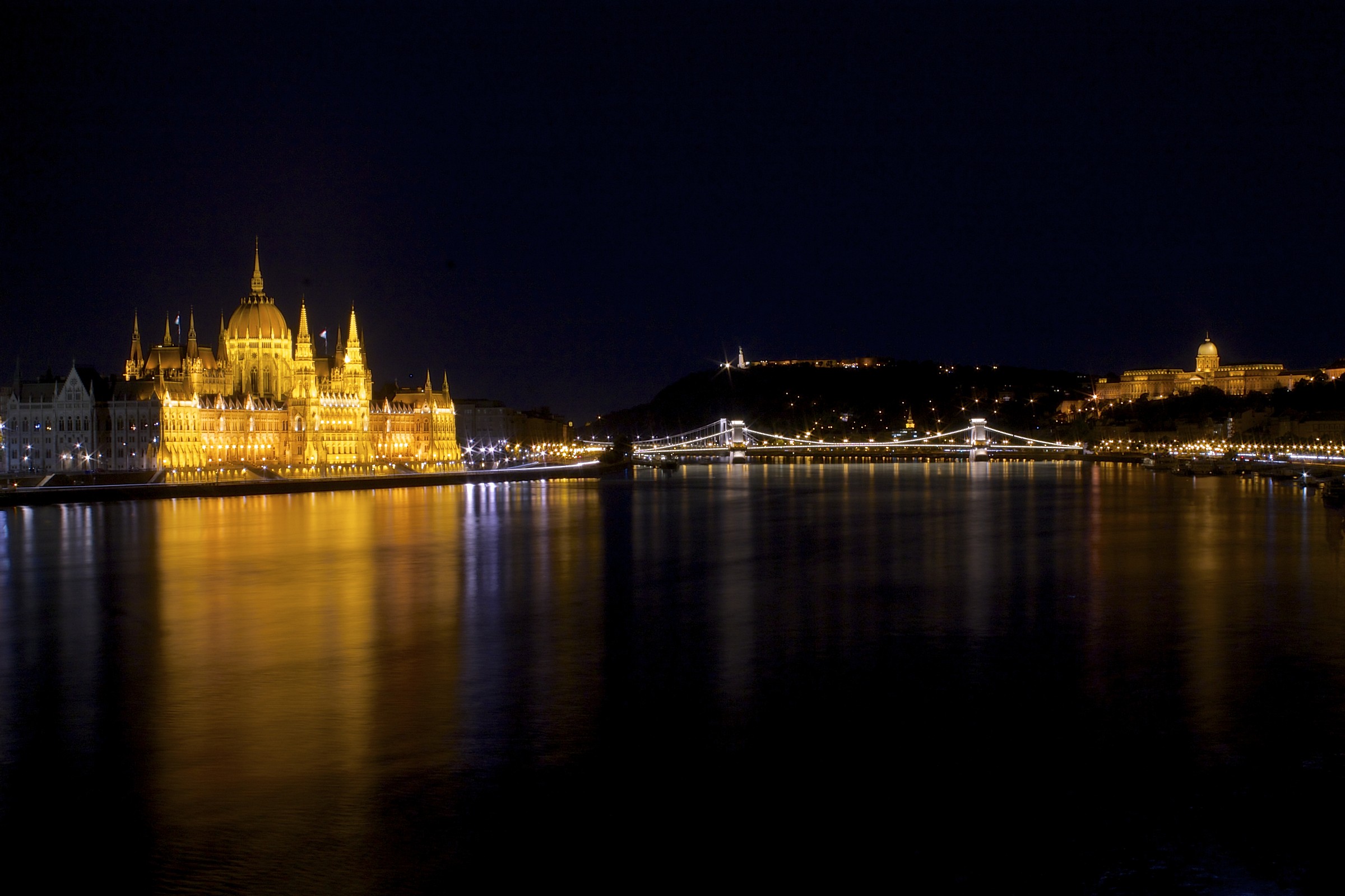 Vista notturna Budapest