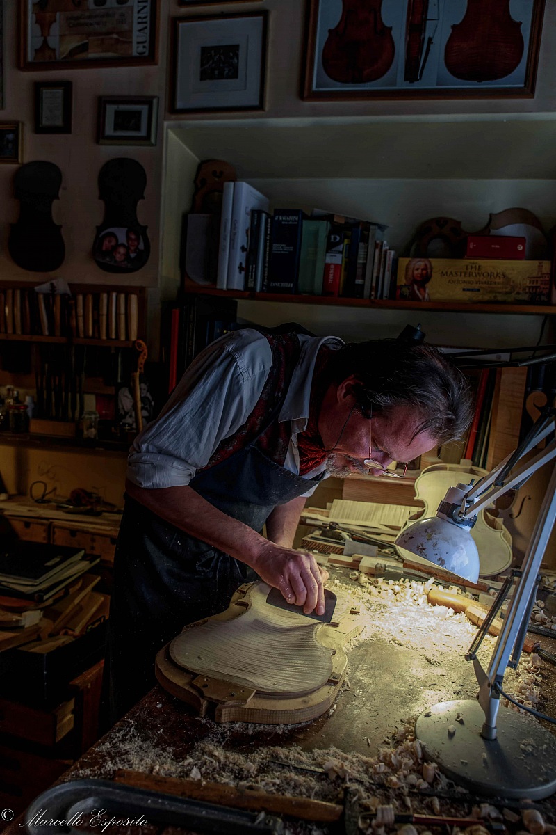 the magic violin maker