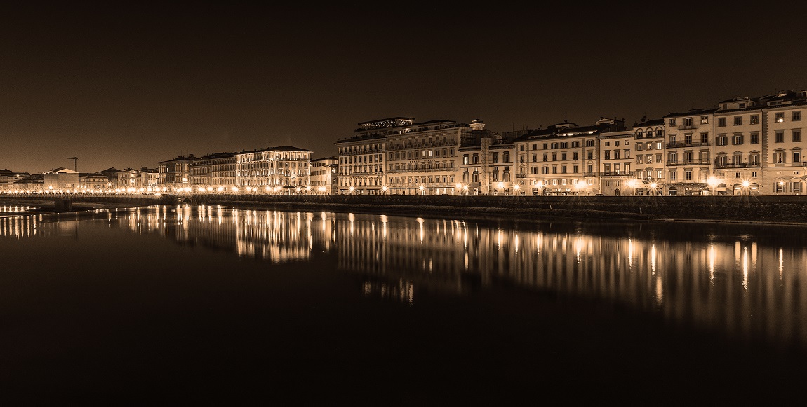 Lungarno Vespucci - Florence
