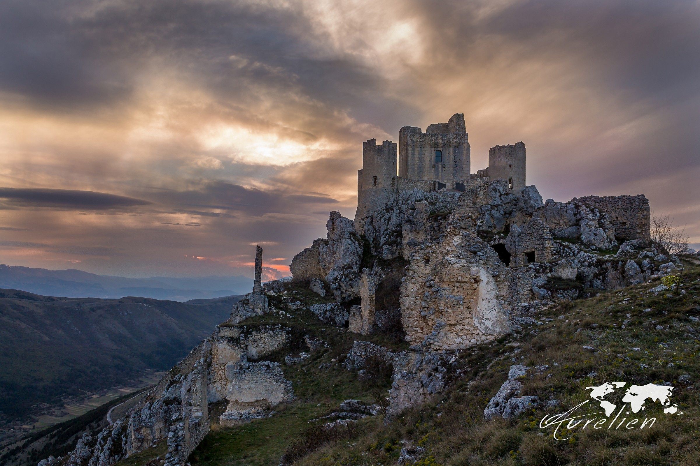 roccacalascio at sunset