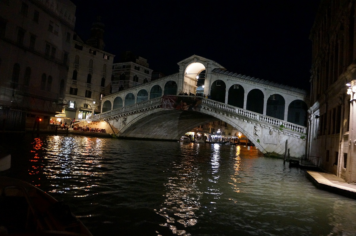 rialto bridge venice