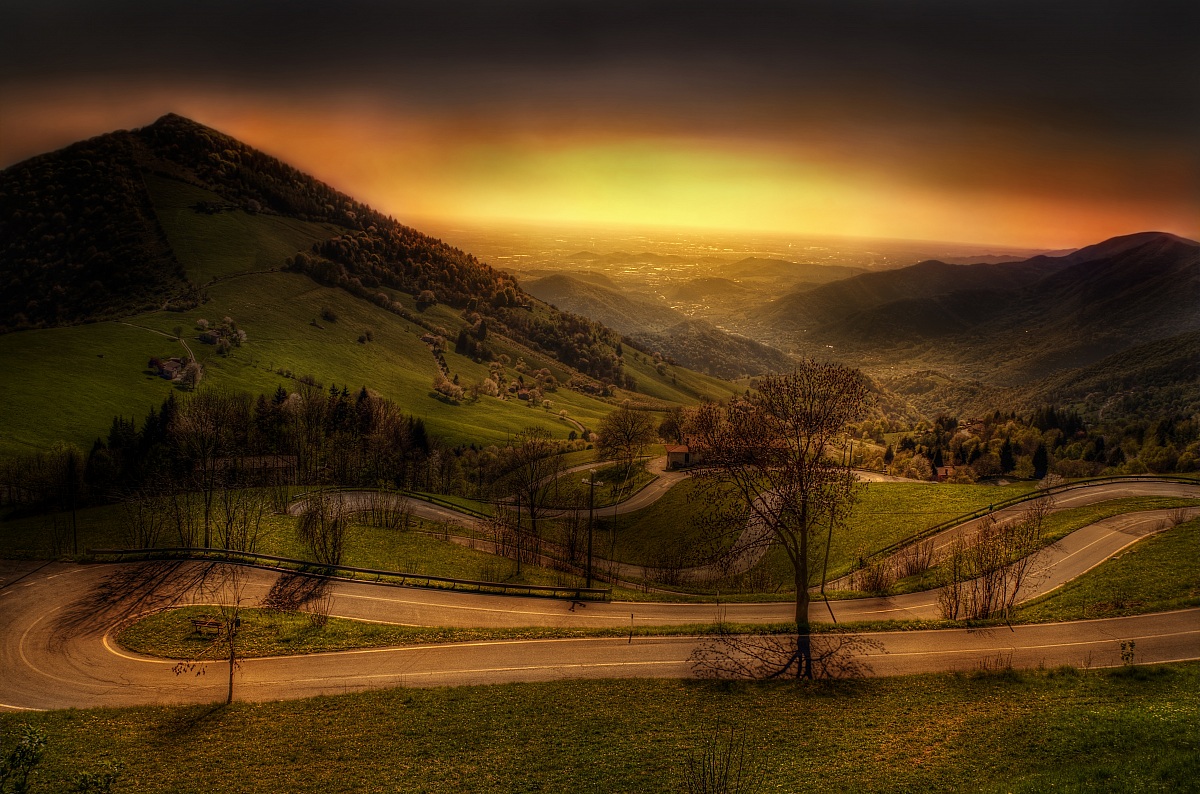 1000 curves and a sunset