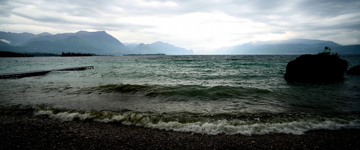 Beach pisenza, a garda restless, a day