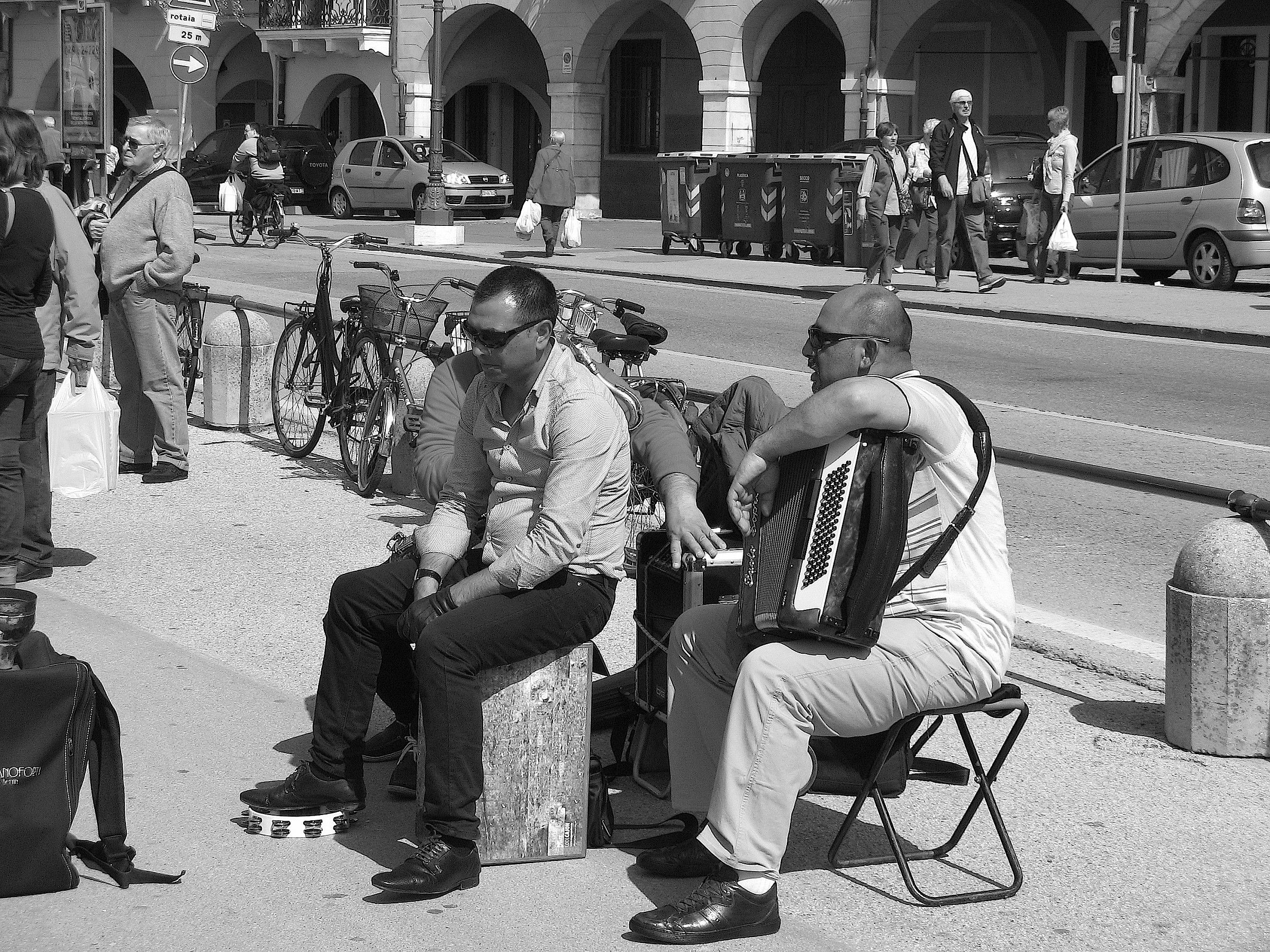 Oggi non abbiamo voglia di suonare!