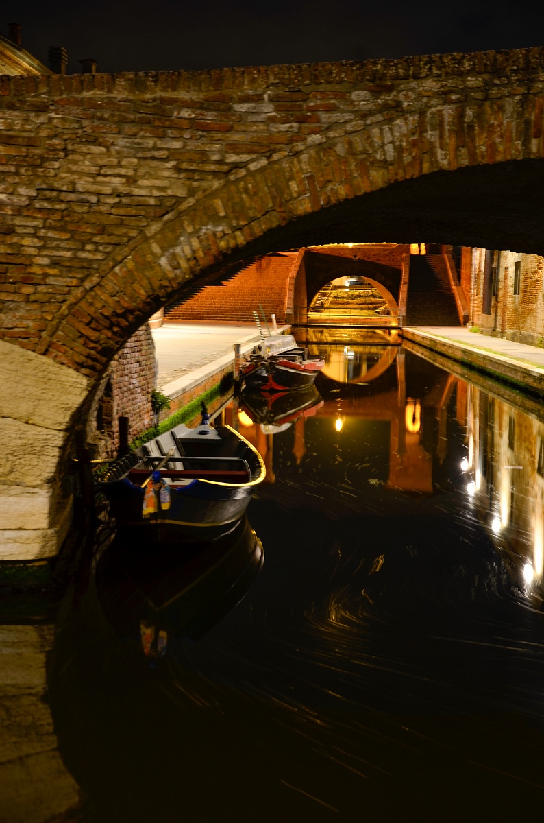 Comacchio by night