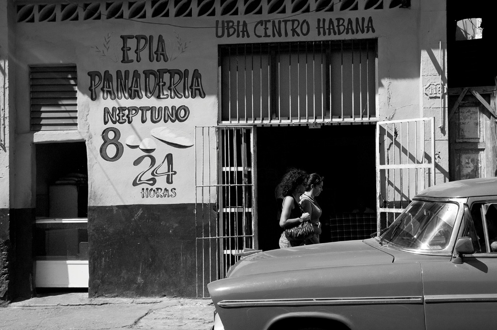 L'Avana - davanti alla panetteria