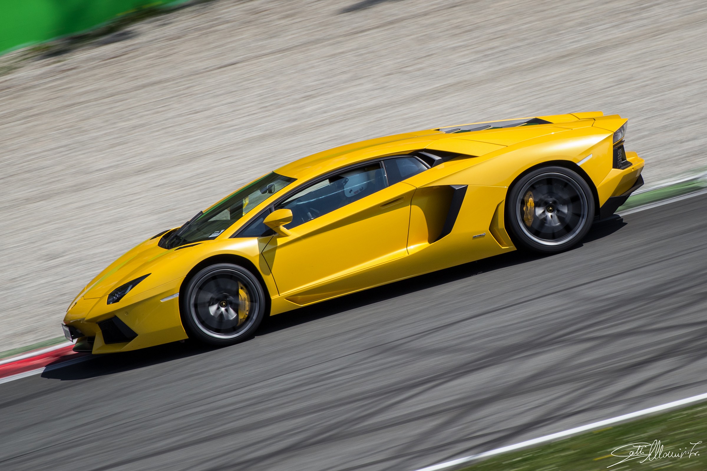 Lamborghini Aventador