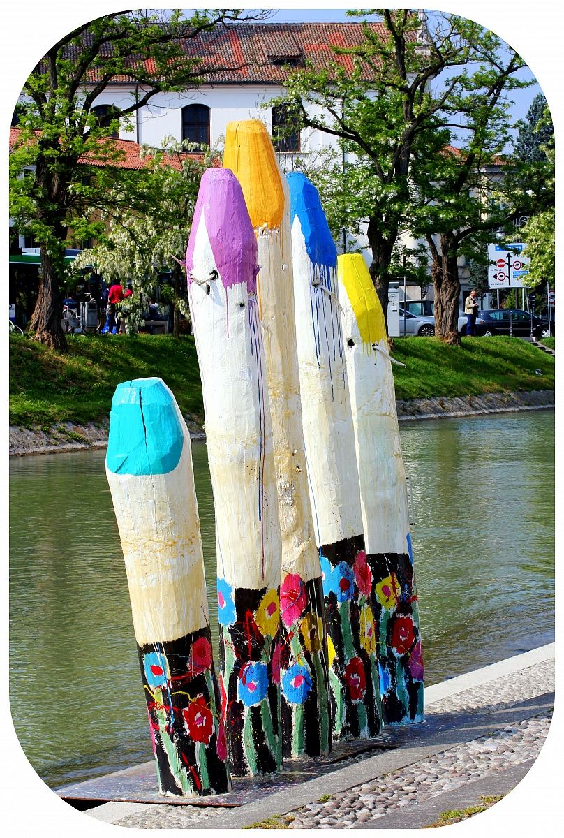 creative recycling, from pencil to bricola