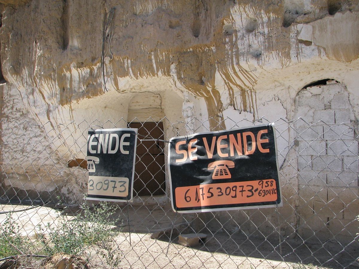 the real estate market at the time of the Flintstones