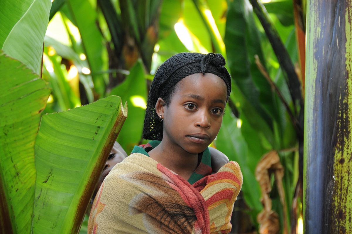 ragazzina di etnia Gamo