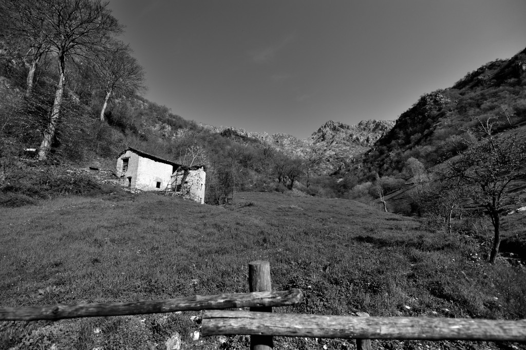 old buildings while climbing in grigna