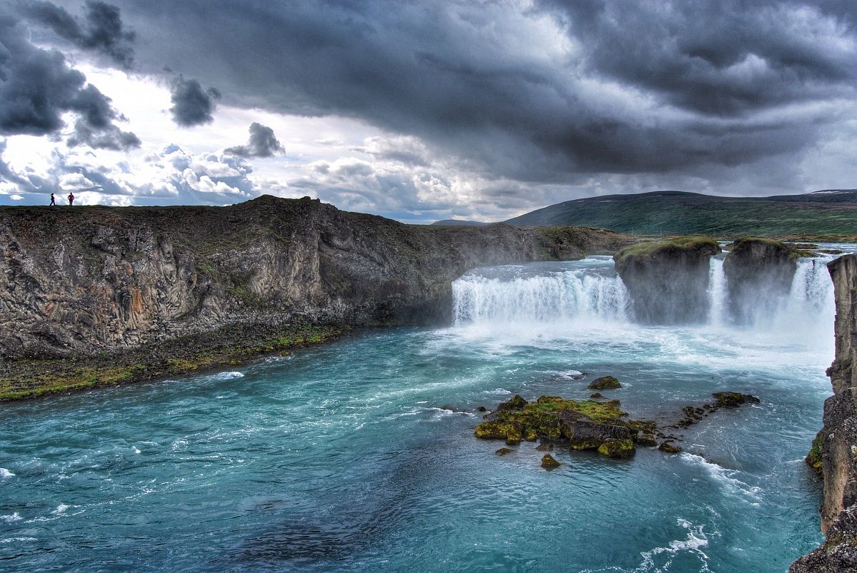 Godafoss. Alsgard, i cavalieri e la regina del nord