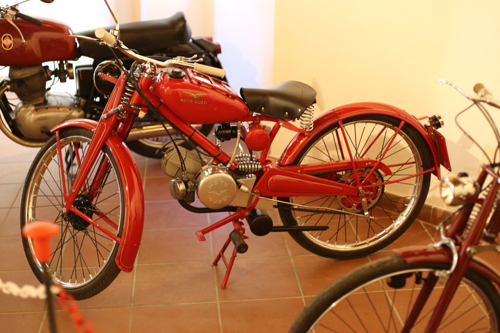 Moto Guzzi motoleggera 65 (Guzzino)