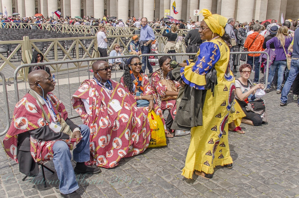 colori in Piazza San Pietro