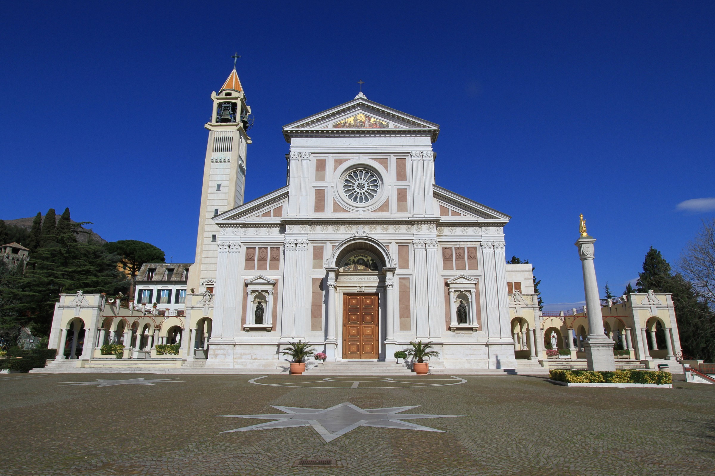 IL Santuario del bambin Gesù    (Arenzano)