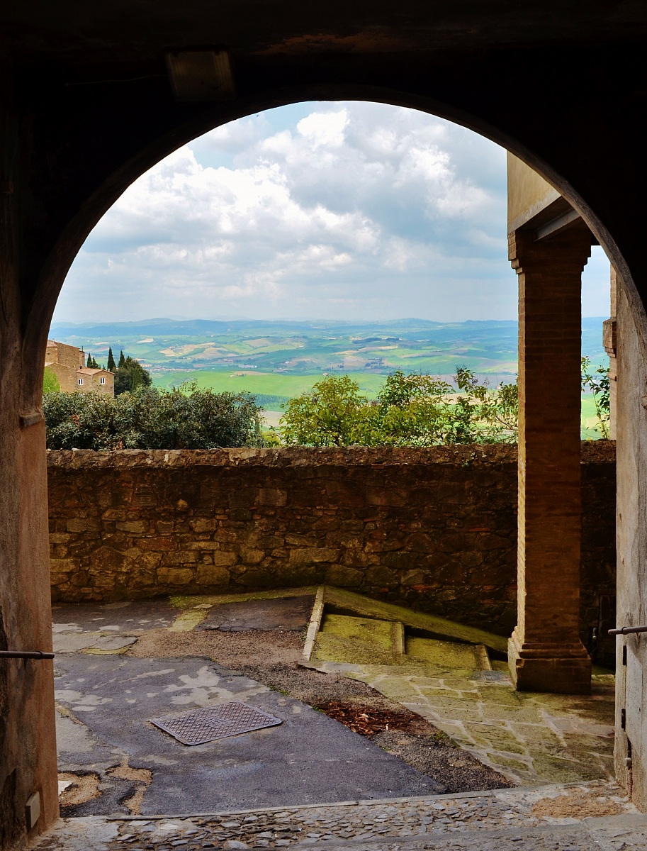 foreshortening from Montalcino