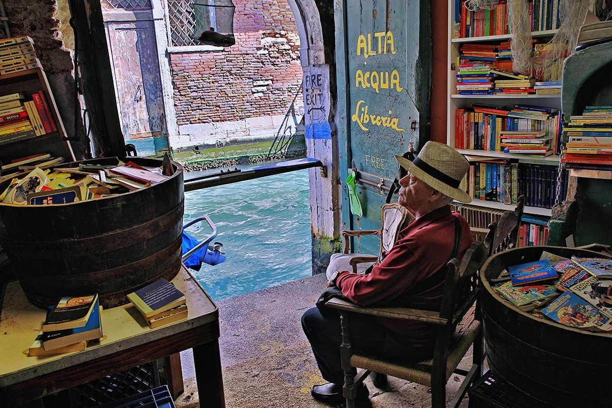 It is sweet to shipwreck in this sea