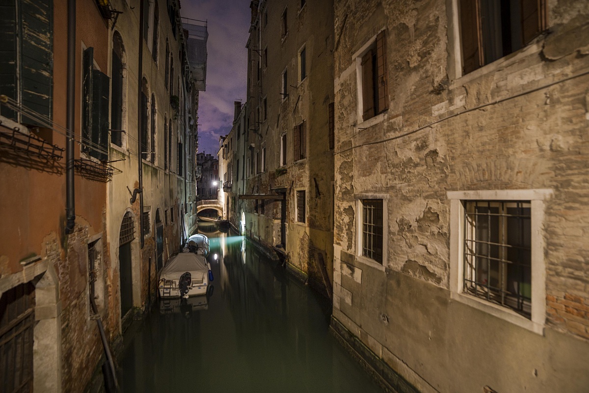 Notturno tra i canali - Venezia