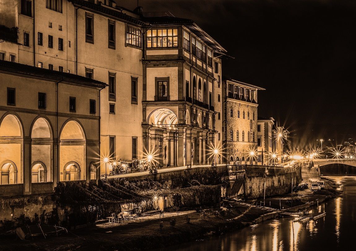 Sotto Ponte Vecchio - Firenze