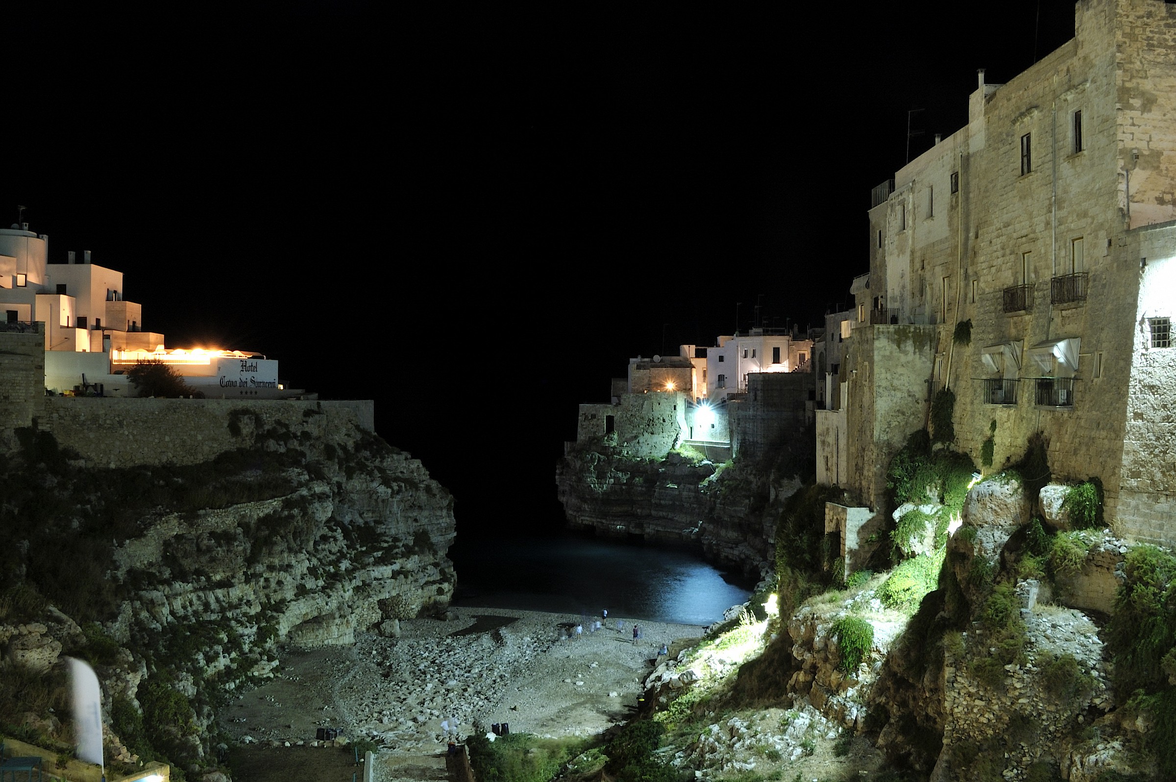 Dal Ponte Lama Monachile Polignano a Mare