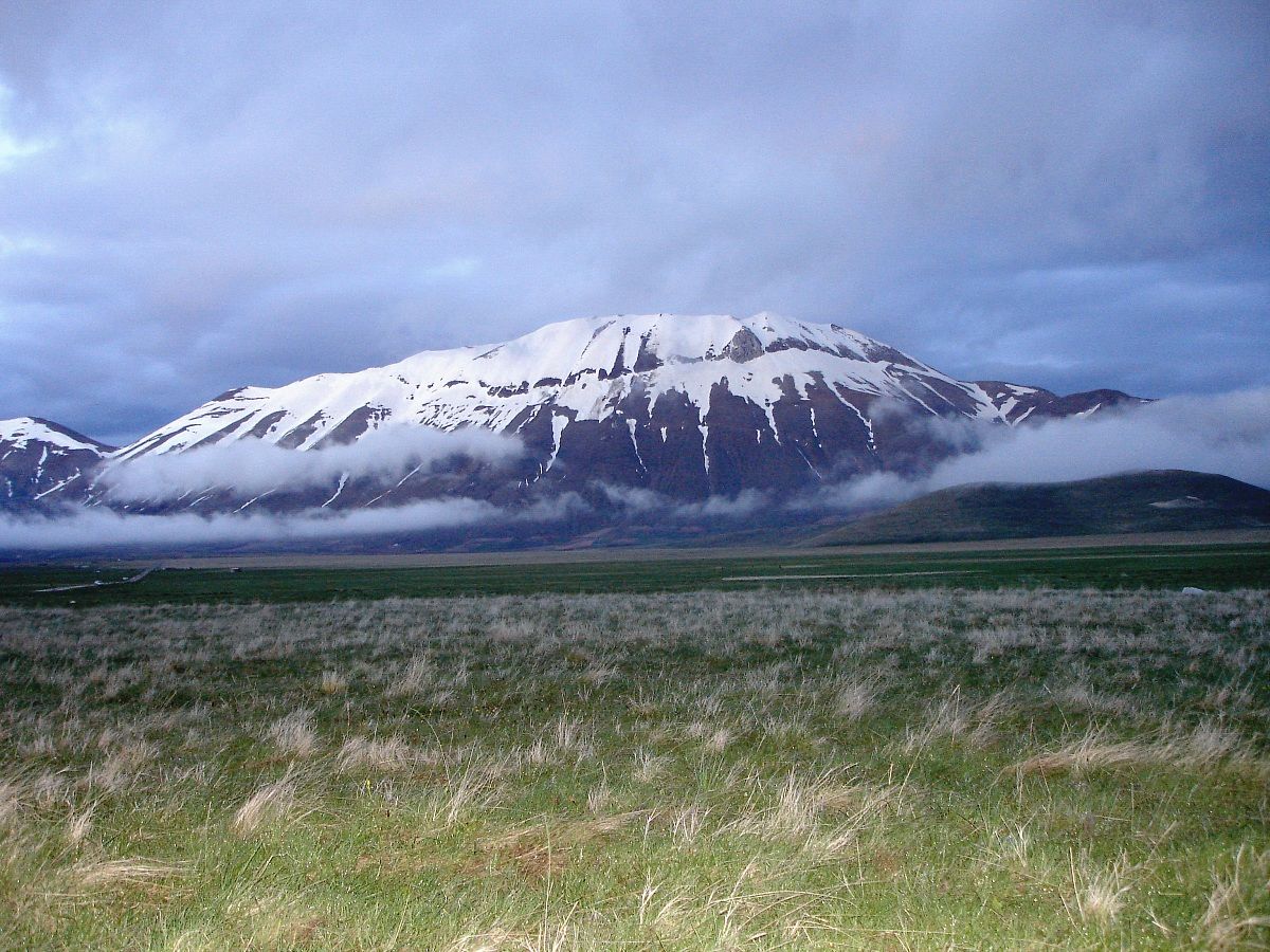 Castelluccio sunset on the Pian Grande