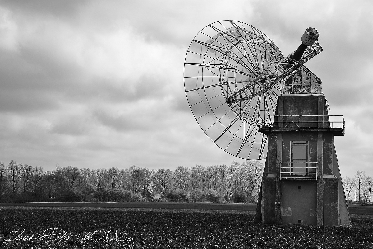 old dish radio astronomy observatory