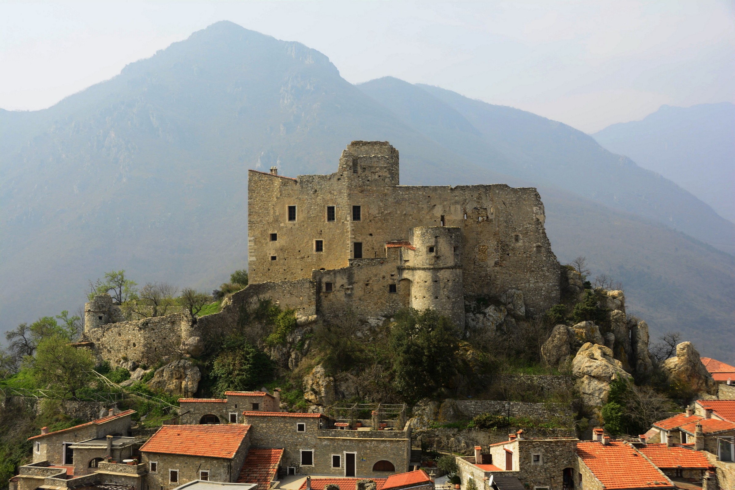 castelvecchio di rocca barbena