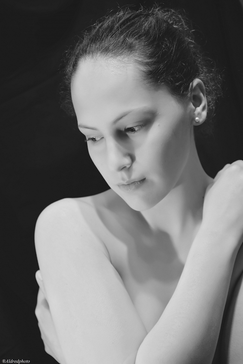 Enrica, black and white