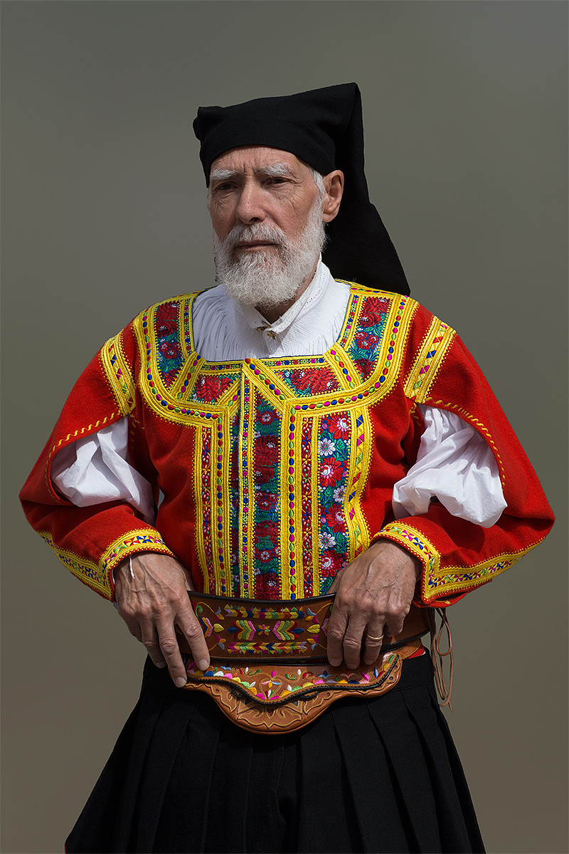 Costume di Desulo ; S Efisio 2014