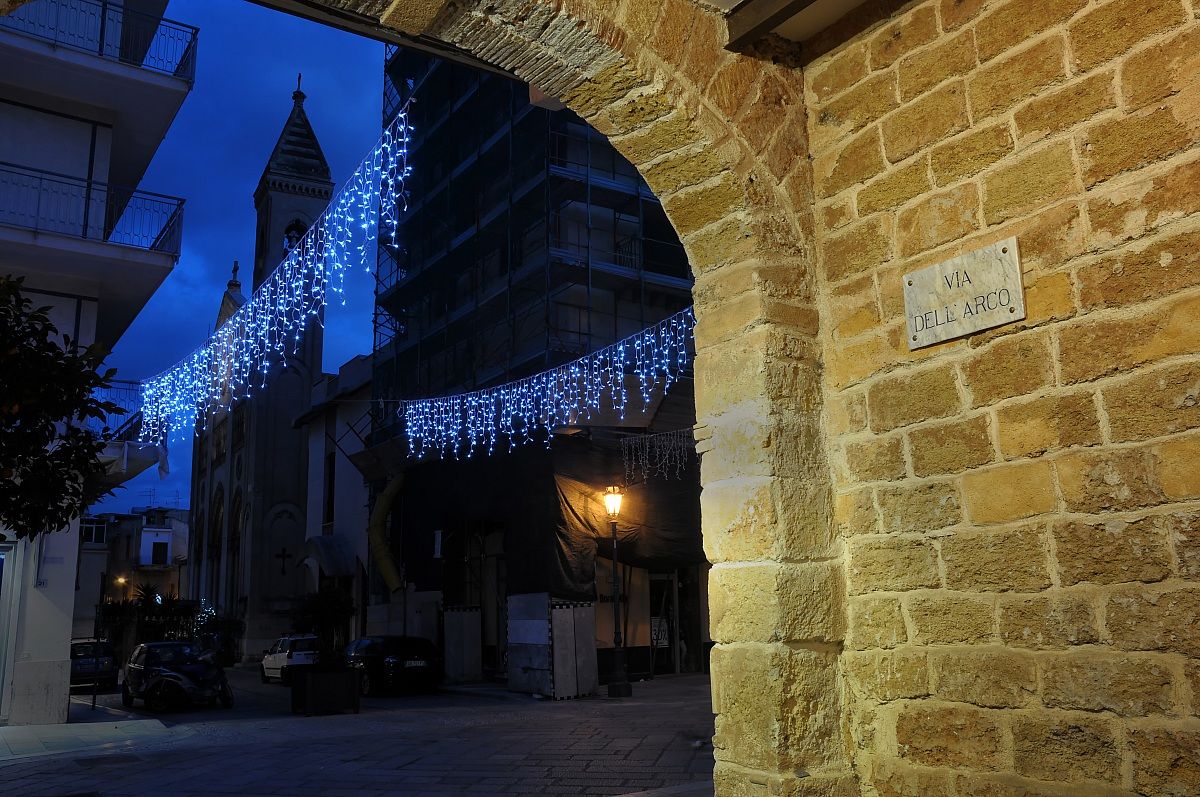 Sotto L'arco