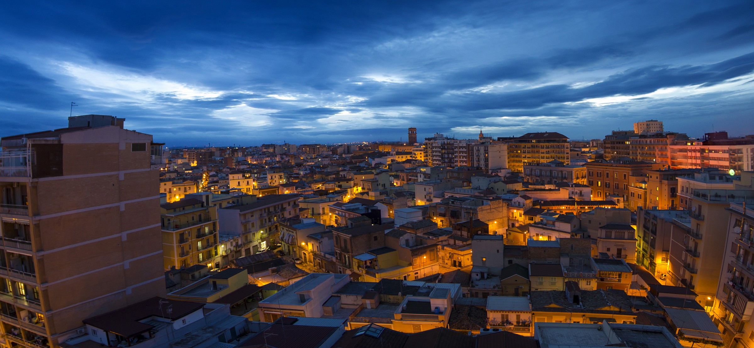 Foggia dall'alto, di sera