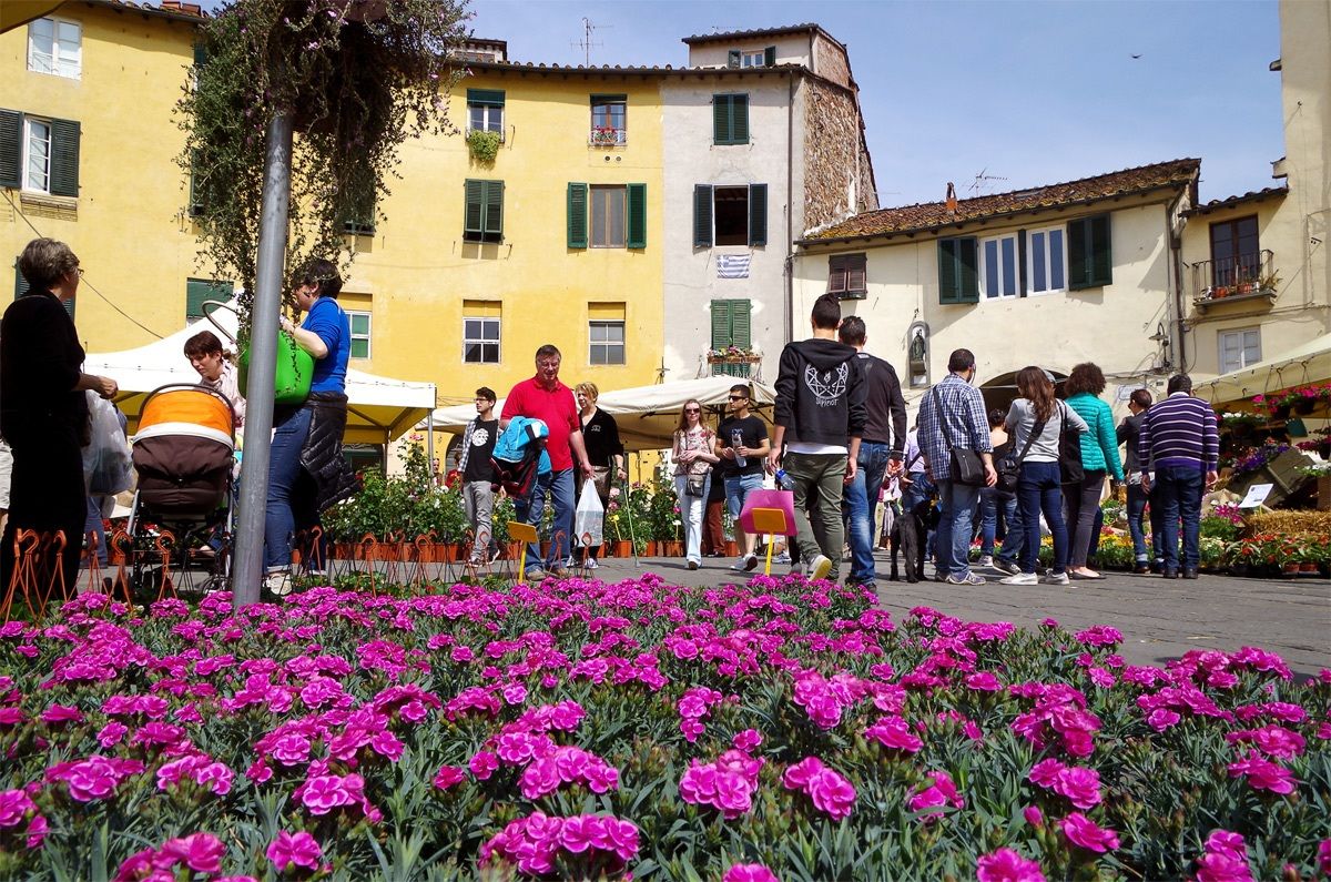 Lucca - Piazza dell'Anfiteatro