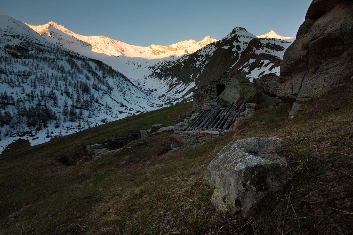 Un'alba al Gran Paradiso